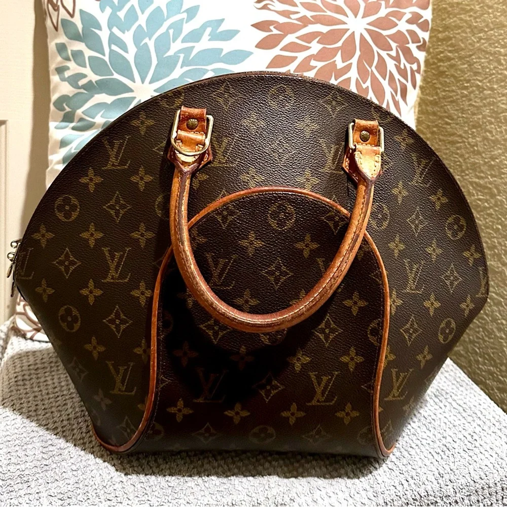 Louis Vuitton Monogram Ellipse PM Handbag - Picture 1 of 16
